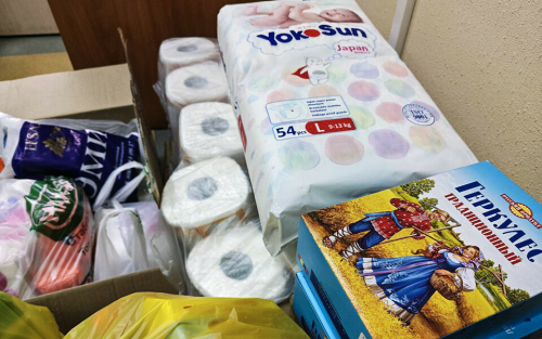 Термосы, памперсы и тушенка: что несут для гумпомощи жителям сектора Газа в Казани
