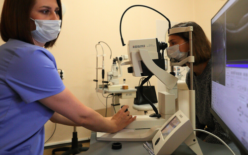 Хирург-офтальмолог развеяла 5 мифов о лазерной коррекции зрения