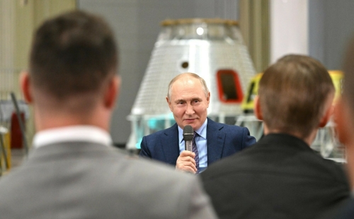 Путин направил приветствие участникам стартовавшего в Казани слета студотрядов