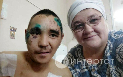 Чак-чак и хлеб с родины: как многодетная мать разыскала раненного на СВО односельчанина