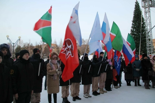 «Вместе мы сила!»: из Менделеевска отправили пять тонн помощи в зону СВО