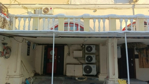 Приставы Казани помогли вернуть исторический вид зданию на Профсоюзной