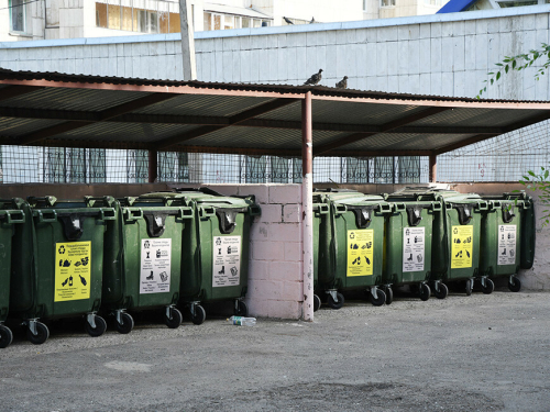Во дворах Казани установят 175 евроконтейнеров для сбора отходов