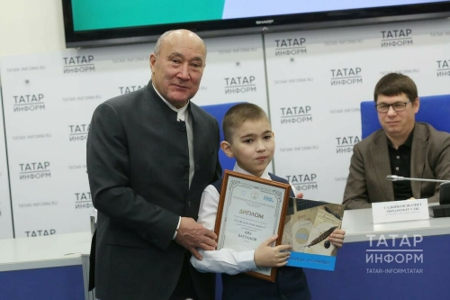 Журнал «Казан утлары» наградил победителей конкурса литературных произведений о педагогах