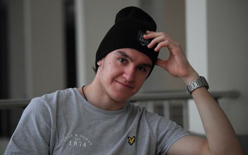 «Каждый хоккеист мечтает попасть в НХЛ»: Ахтямов об «Ак Барсе» и контракте с «Торонто»