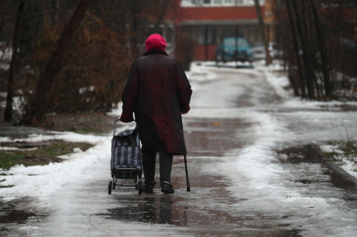 В Татарстан пришли небольшое похолодание, снег и сильная гололедица