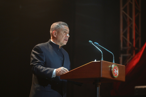 Минниханов подвел экономические итоги года в Татарстане на церемонии в Казани