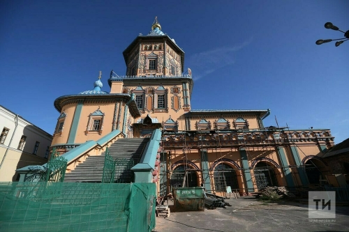 В Петропавловском соборе Казани планируют раскрыть перекрытую живопись XIX века