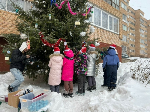 В Нижнекамске стартовал конкурс на лучшее оформление двора к новогодним праздникам