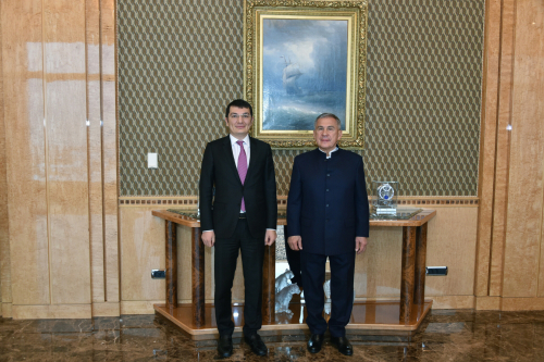 Минниханов обсудил вопросы сотрудничества с первым замглавы Минэкономики Азербайджана