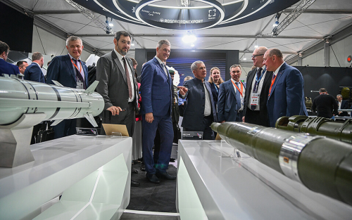 Новый танк Т-90МС, «Хризантема» и «Китолов»: что представила Россия на выставке в ОАЭ