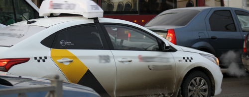 «Сильный удар по перевозчикам»: рынок такси в Татарстане за год лишился 1,5 тыс. машин