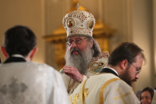 Минниханов поздравил митрополита Кирилла с 25-летием архиерейской хиротонии