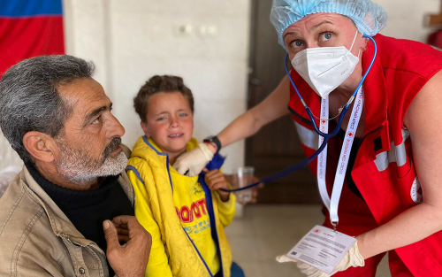 «В их глазах до сих пор страх»: как медики из Татарстана спасают детей в Сирии