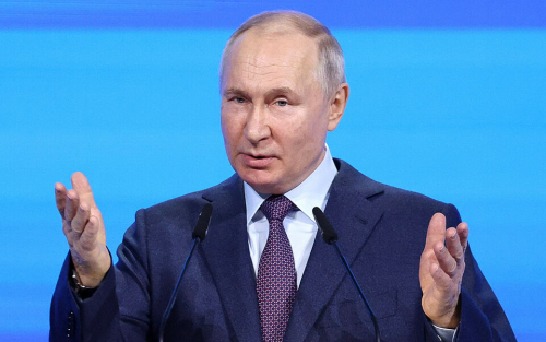 Путин призвал поддерживать языковое многообразие в России