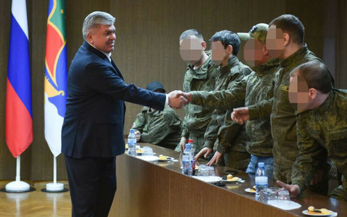 «Мама благодарна»: волонтеры вернули домой челнинца, сбежавшего из украинской тюрьмы