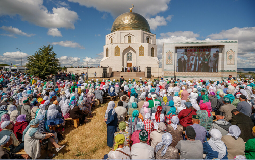 «Будем молить о хорошей погоде»: что покажут гостям КazanForum на «Изге Болгар жыены»