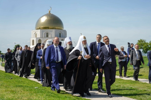 Патриарх Кирилл осмотрел Болгарский музей-заповедник