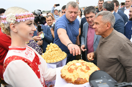 Минниханов на Всероссийском Сабантуе: «Это праздник дружбы, он отражает единство»