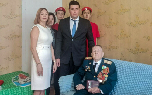 В Казани вручили медали ветеранам – участникам Курской битвы