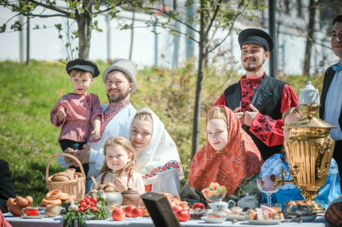 Фестиваль русской культуры «ПушкинФЕСТ» развернется в выходные в парке Черное озеро