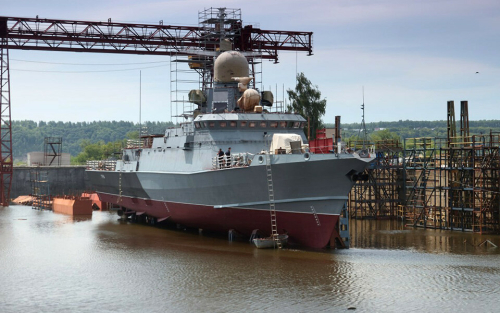 «Уникален своей ударной мощью»: в Зеленодольске спустили на воду ракетный корабль «Туча»