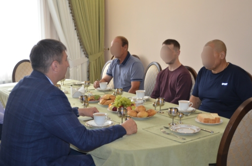 Глава Бавлинского района встретился с участниками СВО