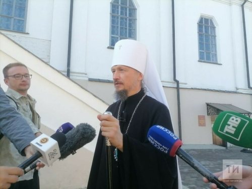 Патриарший экзарх всея Беларуси принял участие в крестном ходе в честь Казанской иконы