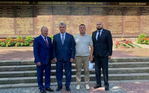Представители Татарстана почтили память героев второй обороны Севастополя