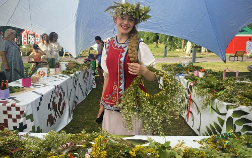 «Гадания, старинные ремесла, хороводы и костер»: как Татарстан встретил Ивана Купалу
