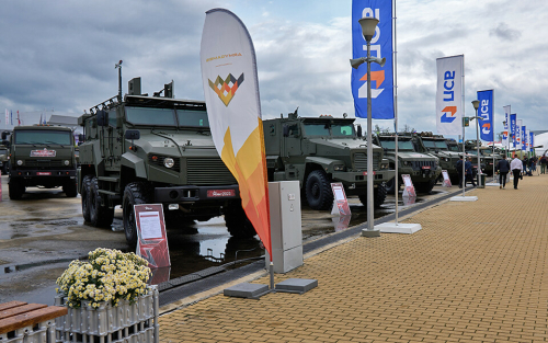 Челнинский «Ремдизель» представил на форуме «Армия-2023» прототип беспилотного броневика