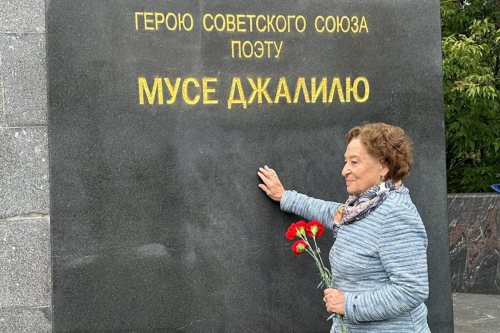 В Москве обновили надпись на памятнике Мусе Джалилю