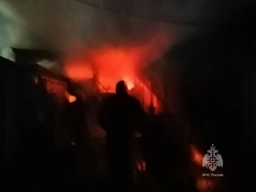 На пожаре в Атнинском районе серьезные ожоги получил хозяин сгоревшего дома