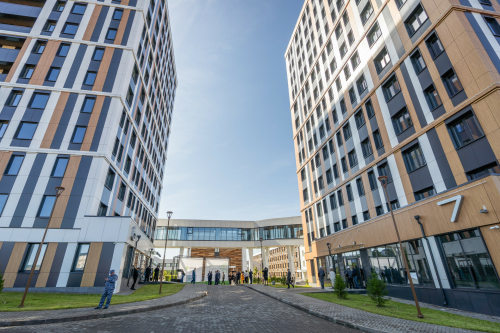 Минниханов и Чернышенко открыли новые корпуса общежитий Университета Иннополис