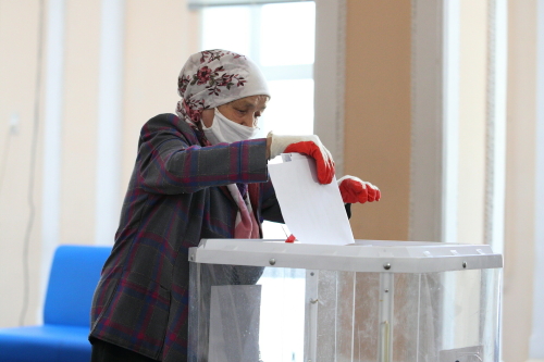 На муниципальных выборах в Татарстане досрочно проголосовали 759 человек