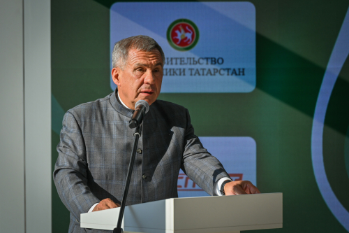 Минниханов поблагодарил спортсменов и тренеров Татарстана за их труд