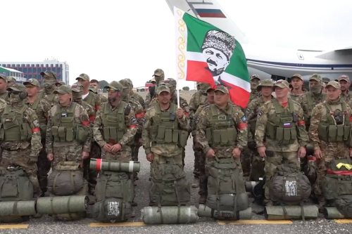 Кадыров опубликовал видео отправки в зону СВО новых бойцов спецназа «Ахмат»
