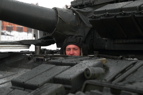 «Броня крепка и танки наши быстры!»: истории Героев РФ – выпускников казанского танкового
