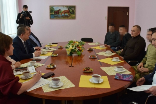 Глава Нурлатского района Татарстана встретился с участниками СВО