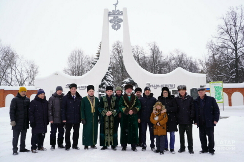 Татарская общественность почтила память Ильгама Шакирова и Альфии Авзаловой