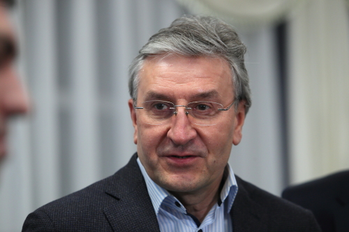 Фаррахов предложил передать регионам часть табачных акцизов