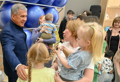 Минниханов о клубе «Яратам»: «Уверен, каждый найдет здесь для себя что-то интересное»