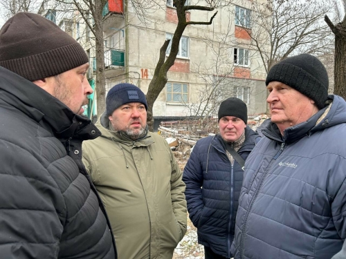 Вице-премьер Татарстана проверил, как идет восстановление тепла в квартирах Лисичанска