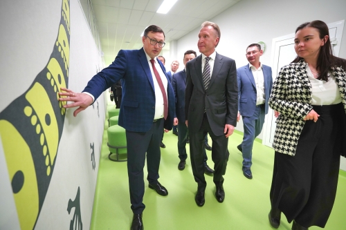 Игорь Шувалов осмотрел казанский лицей «Перспектива», построенный при поддержке ВЭБ.РФ
