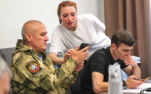 «Работаю и учусь на ИТ-специалиста»: как в РТ трудоустраивают ветеранов СВО