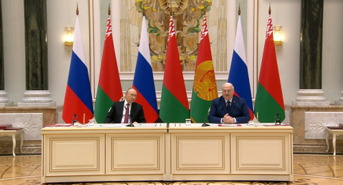 Лукашенко попросил Путина разместить «Орешник» в Белоруссии