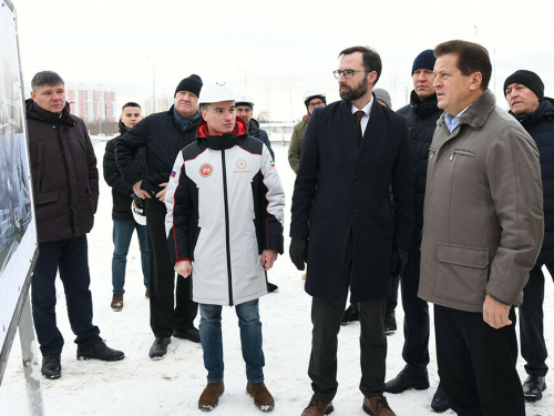 Метшин посетил строительство самой большой поликлиники в Казани