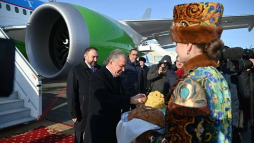 В Казань прибыл Президент Узбекистана Шавкат Мирзиёев
