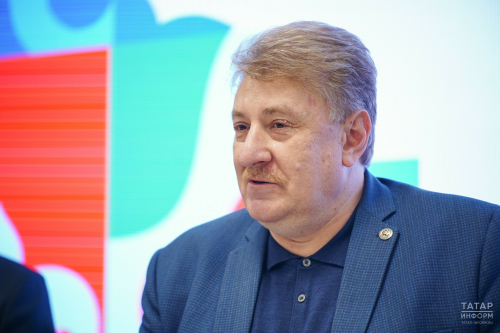 Председатель ЦИК Татарстана пригласил студентов на «свидание с избирательным участком»
