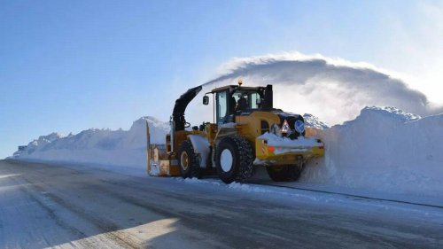 На региональных дорогах Татарстана работают почти 500 единиц снегоуборочной техники